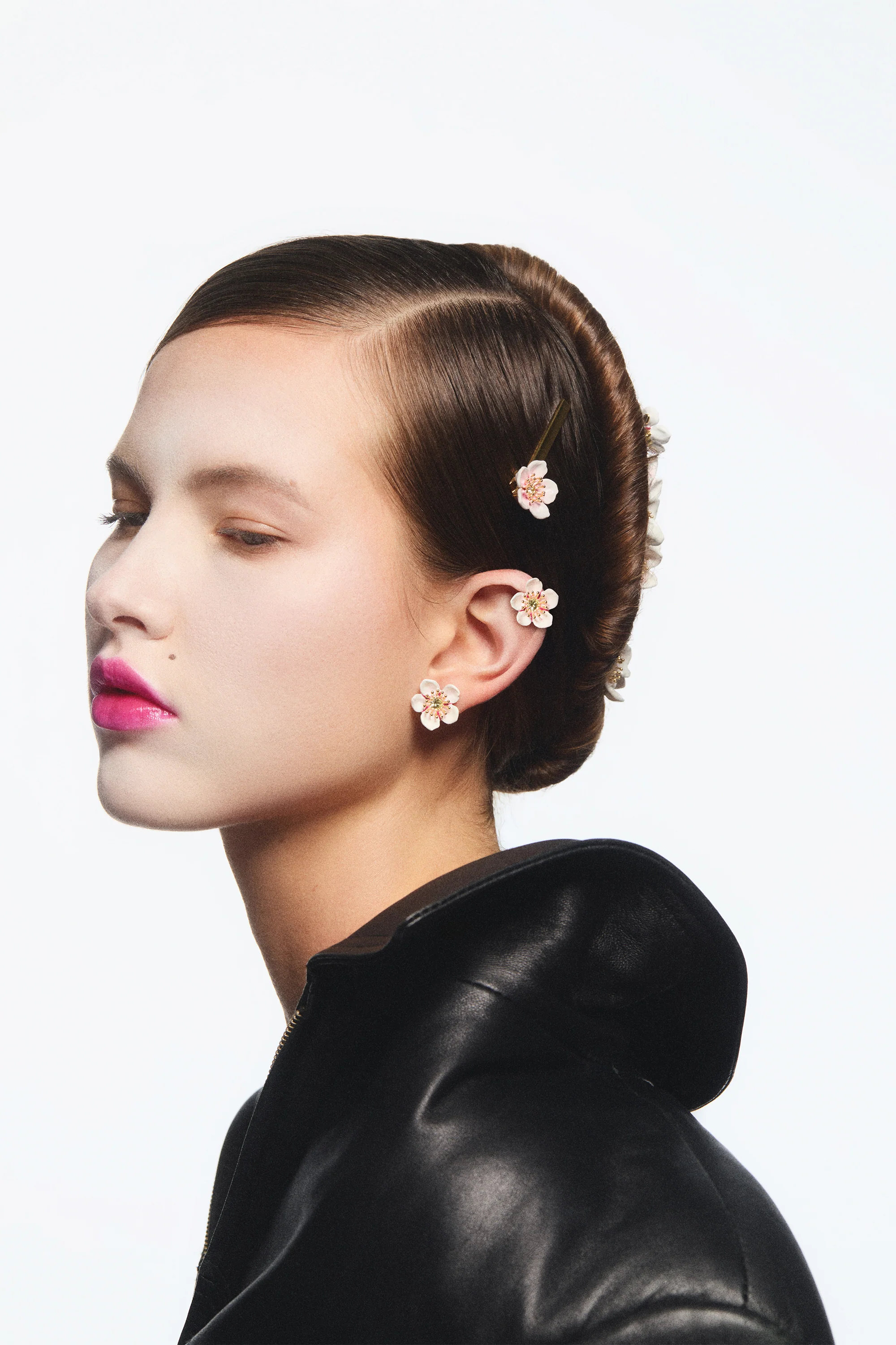 Pince à cheveux fleur blanche de cerisier - Image 4